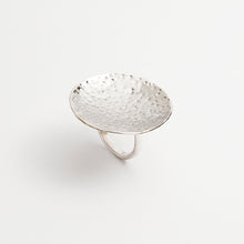 Carica l'immagine nel visualizzatore di Gallery, Riflessi di luna sull'acqua salata maxi . Anello