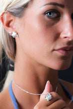 Carica l'immagine nel visualizzatore di Gallery, Moleca . Ciondolo