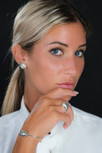 Carica l'immagine nel visualizzatore di Gallery, Conchiglia sulla spiaggia . Bracciale