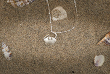 Carica l'immagine nel visualizzatore di Gallery, Moleca . Ciondolo