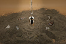 Carica l'immagine nel visualizzatore di Gallery, Bucaneve . Ciondolo