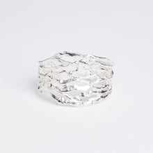 Carica l'immagine nel visualizzatore di Gallery, La voce del mare maxi . Bracciale