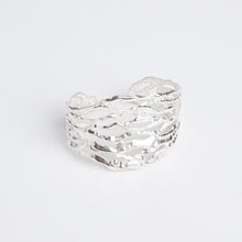 Carica l'immagine nel visualizzatore di Gallery, La voce del mare maxi . Bracciale