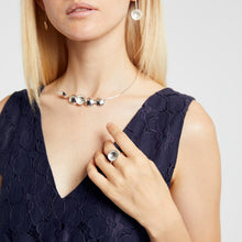 Carica l'immagine nel visualizzatore di Gallery, Riflessi di luna sull'acqua salata mini . Anello