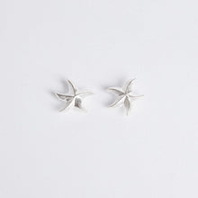 Carica l'immagine nel visualizzatore di Gallery, Stelle marine mini . Orecchini