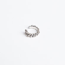 Carica l'immagine nel visualizzatore di Gallery, Earcuff . Mono orecchino