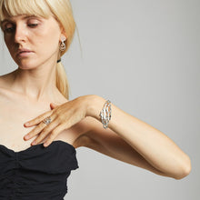 Carica l'immagine nel visualizzatore di Gallery, La voce del mare mini . Bracciale