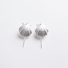 Carica l'immagine nel visualizzatore di Gallery, Canestrelli maxi . Orecchini pendenti