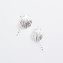 Carica l'immagine nel visualizzatore di Gallery, Canestrelli maxi . Orecchini pendenti