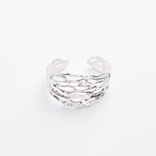 Carica l'immagine nel visualizzatore di Gallery, La voce del mare maxi . Bracciale